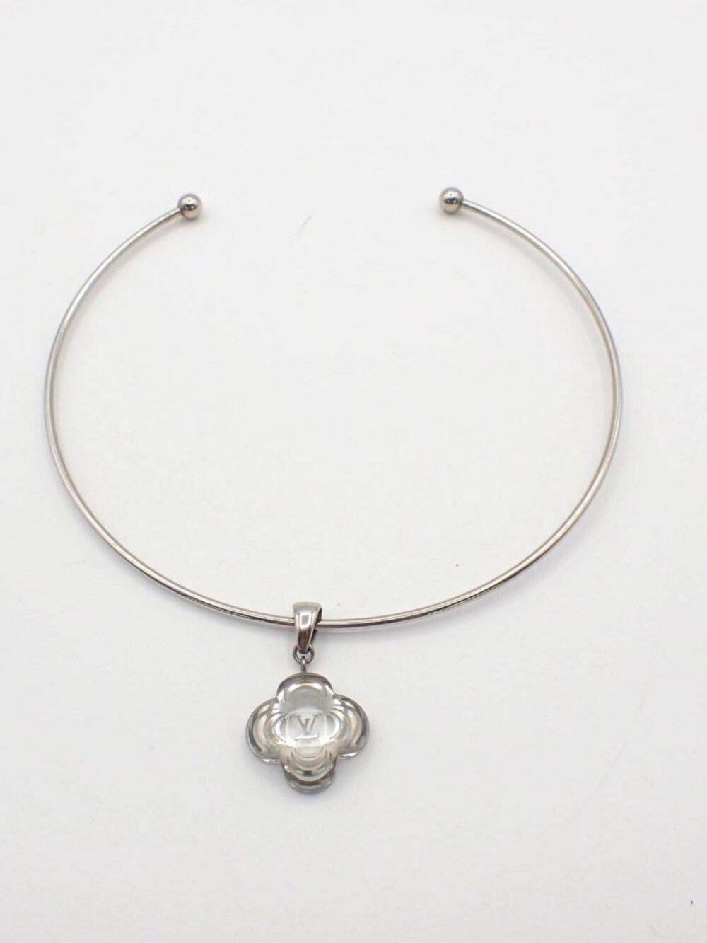 LOUIS VUITTON A La Folie Flower Resin Choker Necklace Silver M65667 64RL892